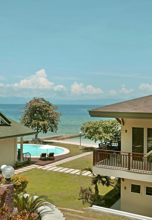 Allure Badian Beach Villa Екстер'єр фото